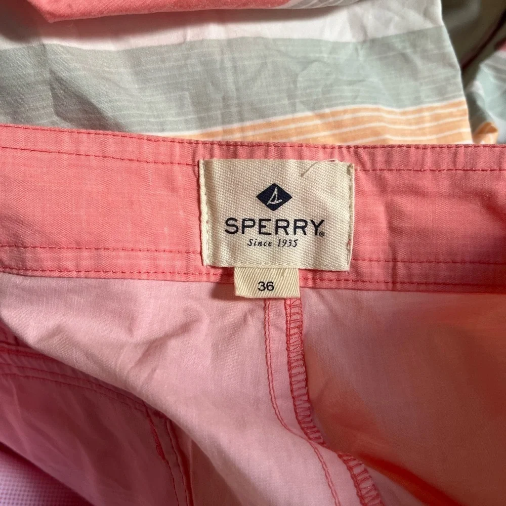 Sperry has velcro